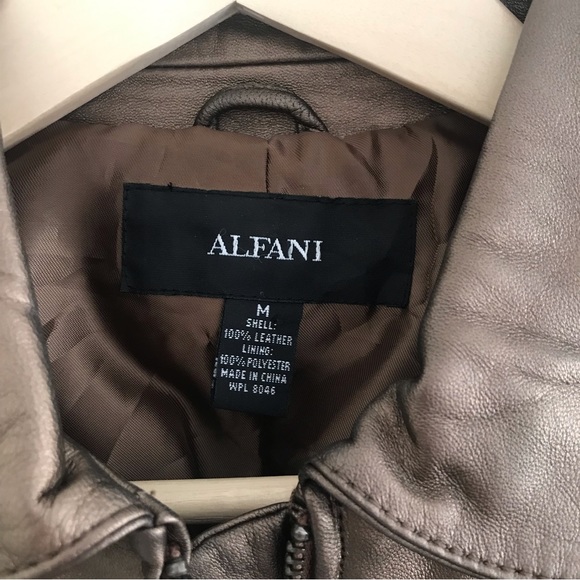 Gold leather jacket - Picture 4 of 9